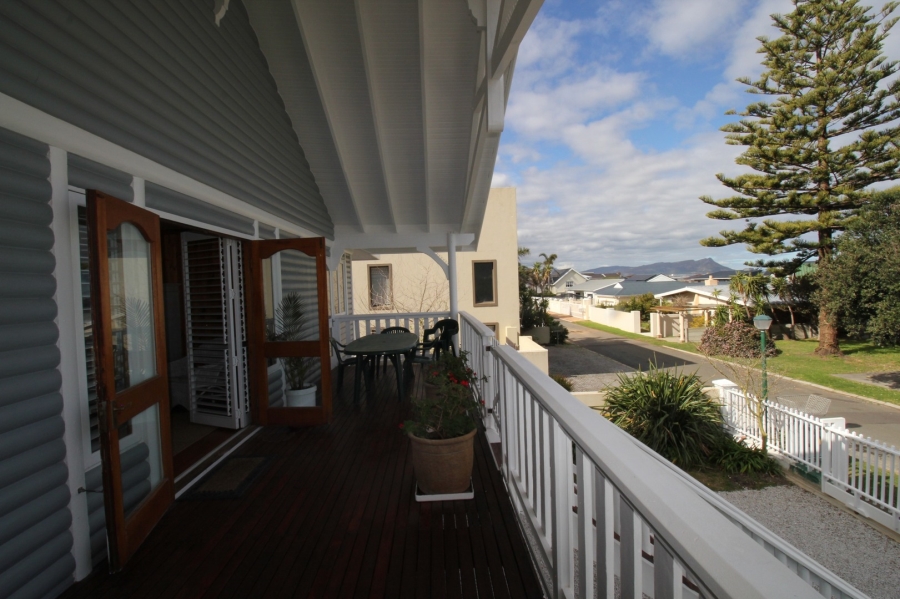 To Let 3 Bedroom Property for Rent in Kleinmond Western Cape